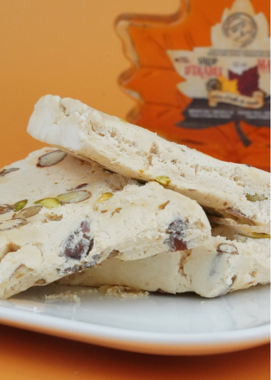 Turrón de arce canadiense Turrón de arce canadiense