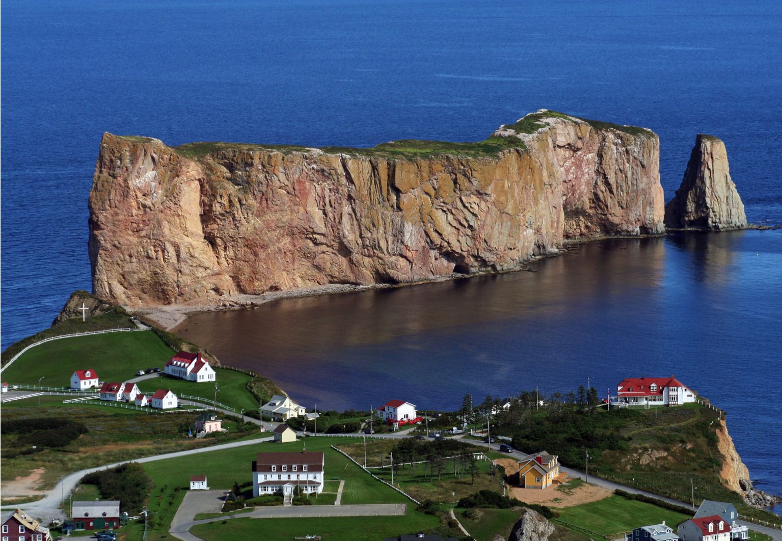 Rocher percé au Canada