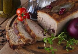 Lamsterrine met cranberrylikeur