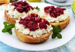 Bruschettas de arándanos