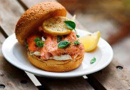 Receta de hamburguesa de salmón del Atlántico