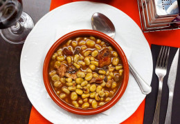 Frijoles horneados con arce