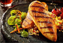 Pollo a la plancha con sirope de arce