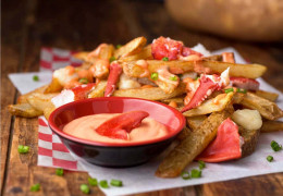 Poutine de langosta