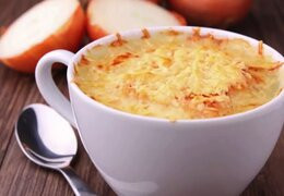 Sopa de cebolla con sabor a arce y Sortilège